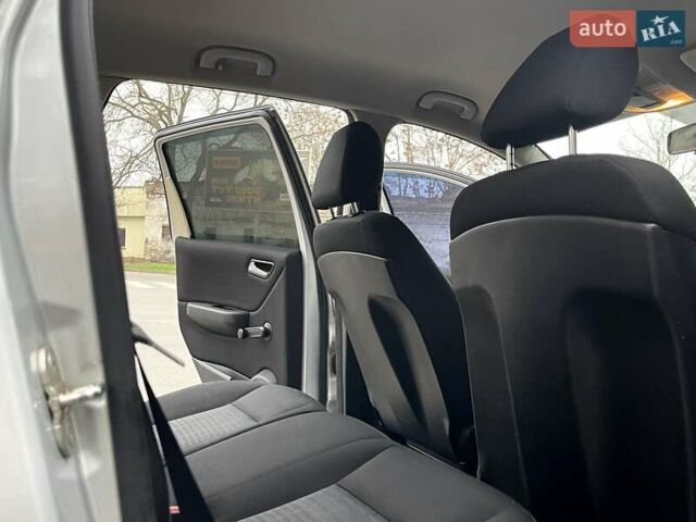 Сірий Мерседес А клас, об'ємом двигуна 1.99 л та пробігом 164 тис. км за 4999 $, фото 39 на Automoto.ua