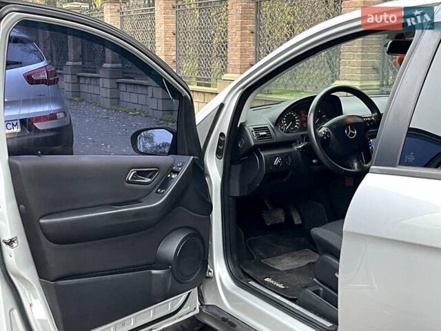 Сірий Мерседес А клас, об'ємом двигуна 1.99 л та пробігом 164 тис. км за 4999 $, фото 24 на Automoto.ua