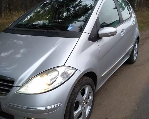 Серый Мерседес А класс, объемом двигателя 2 л и пробегом 242 тыс. км за 5200 $, фото 10 на Automoto.ua