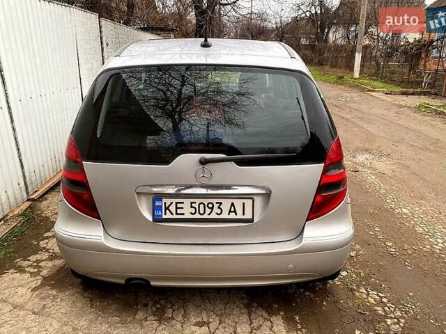 Сірий Мерседес А клас, об'ємом двигуна 2 л та пробігом 301 тис. км за 5800 $, фото 4 на Automoto.ua