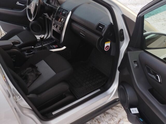 Сірий Мерседес А клас, об'ємом двигуна 2 л та пробігом 224 тис. км за 4300 $, фото 10 на Automoto.ua