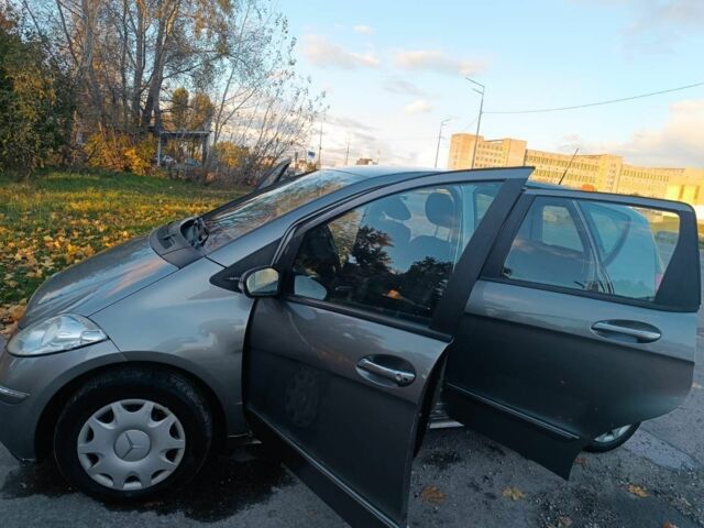 Серый Мерседес А класс, объемом двигателя 1.5 л и пробегом 246 тыс. км за 4300 $, фото 6 на Automoto.ua