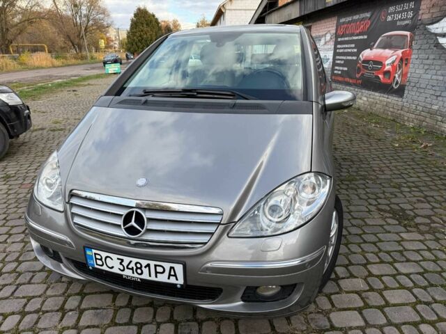 Сірий Мерседес А клас, об'ємом двигуна 2 л та пробігом 230 тис. км за 5200 $, фото 1 на Automoto.ua