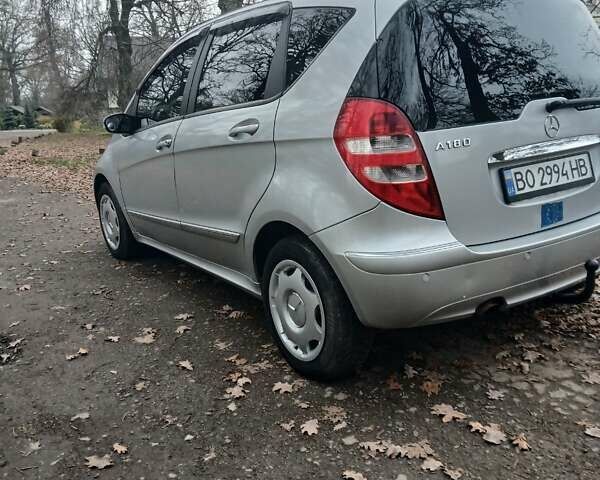 Сірий Мерседес А клас, об'ємом двигуна 1.99 л та пробігом 259 тис. км за 4900 $, фото 2 на Automoto.ua