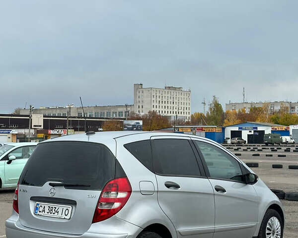 Мерседес А класс 2005 в Черкассах на Automoto.ua Серый Мерседес А класс, объемом двигателя 2 л и пробегом 214 тыс. км за 5800 $, фото 5 на Automoto.ua