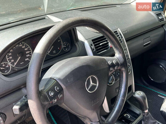 Серый Мерседес А класс, объемом двигателя 2 л и пробегом 355 тыс. км за 2980 $, фото 19 на Automoto.ua