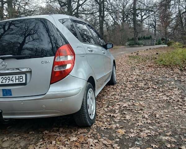 Сірий Мерседес А клас, об'ємом двигуна 1.99 л та пробігом 259 тис. км за 4900 $, фото 9 на Automoto.ua