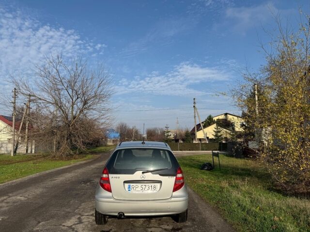 Серый Мерседес А класс, объемом двигателя 1.9 л и пробегом 100 тыс. км за 1950 $, фото 3 на Automoto.ua