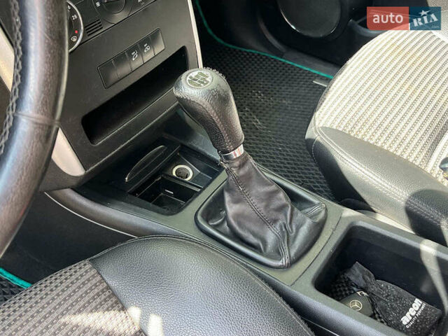 Серый Мерседес А класс, объемом двигателя 2 л и пробегом 355 тыс. км за 2980 $, фото 23 на Automoto.ua