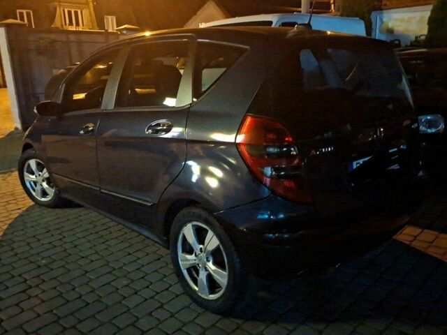 Мерседес А класс 2005 в Киеве на Automoto.ua Серый Мерседес А класс, объемом двигателя 1.7 л и пробегом 2 тыс. км за 2800 $, фото 1 на Automoto.ua