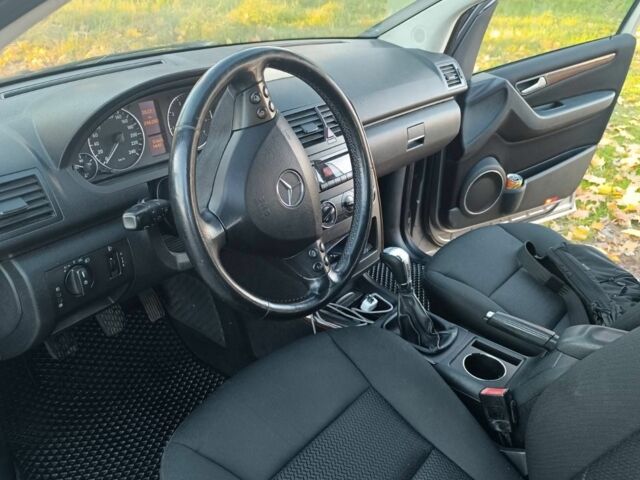 Серый Мерседес А класс, объемом двигателя 1.5 л и пробегом 246 тыс. км за 4300 $, фото 7 на Automoto.ua