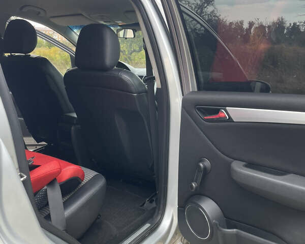 Сірий Мерседес А клас, об'ємом двигуна 2 л та пробігом 284 тис. км за 4800 $, фото 10 на Automoto.ua