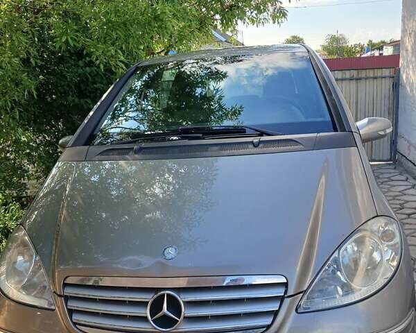 Сірий Мерседес А клас, об'ємом двигуна 2 л та пробігом 335 тис. км за 3600 $, фото 3 на Automoto.ua