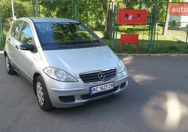 Серый Мерседес А класс, объемом двигателя 2 л и пробегом 185 тыс. км за 5800 $, фото 8 на Automoto.ua