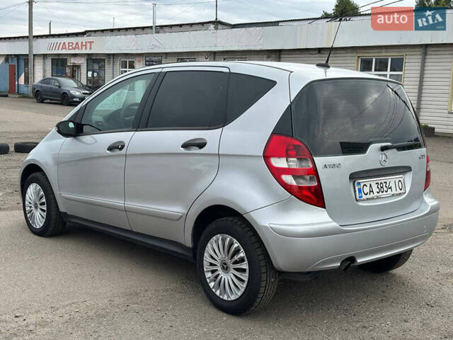Мерседес А класс 2005 в Черкассах на Automoto.ua Серый Мерседес А класс, объемом двигателя 2 л и пробегом 214 тыс. км за 5800 $, фото 6 на Automoto.ua