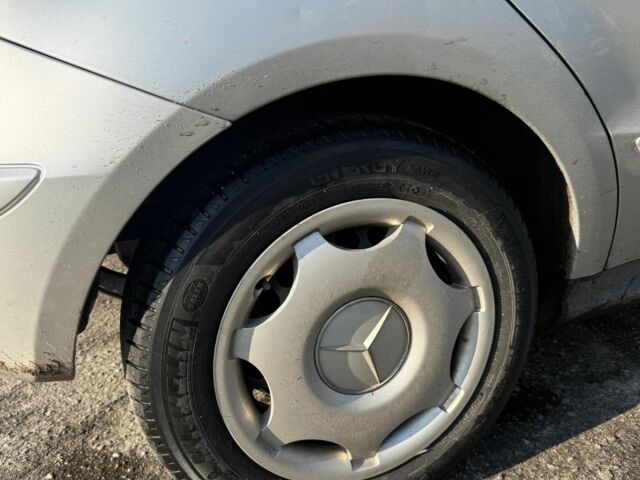 Серый Мерседес А класс, объемом двигателя 1.9 л и пробегом 100 тыс. км за 1950 $, фото 2 на Automoto.ua