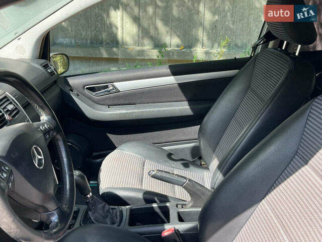 Серый Мерседес А класс, объемом двигателя 2 л и пробегом 355 тыс. км за 2980 $, фото 24 на Automoto.ua