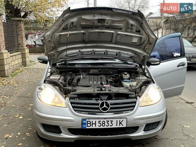 Сірий Мерседес А клас, об'ємом двигуна 1.99 л та пробігом 164 тис. км за 4999 $, фото 43 на Automoto.ua