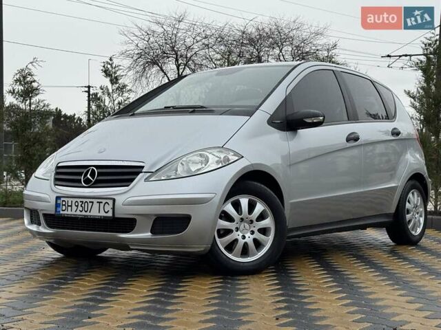 Серый Мерседес А класс, объемом двигателя 1.5 л и пробегом 170 тыс. км за 4900 $, фото 1 на Automoto.ua