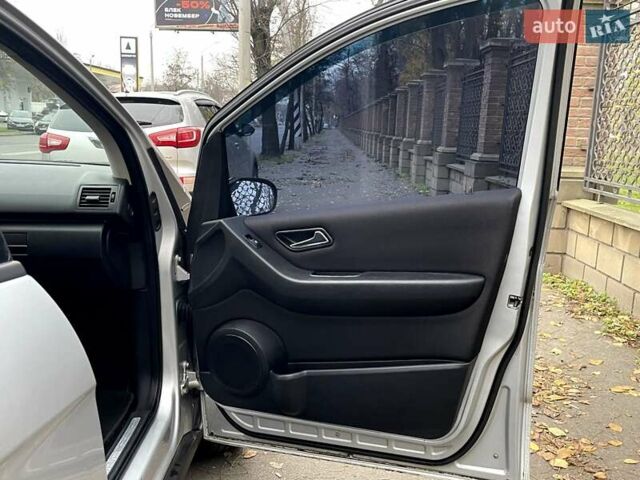 Сірий Мерседес А клас, об'ємом двигуна 1.99 л та пробігом 164 тис. км за 4999 $, фото 33 на Automoto.ua