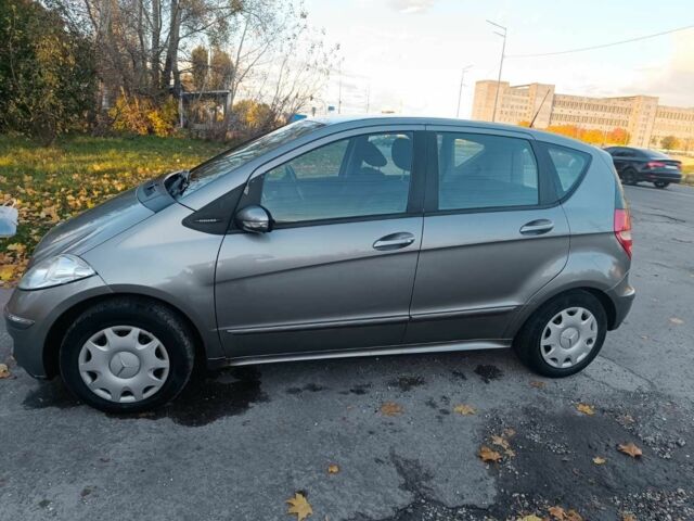 Серый Мерседес А класс, объемом двигателя 1.5 л и пробегом 246 тыс. км за 4300 $, фото 3 на Automoto.ua