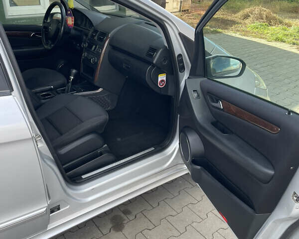 Серый Мерседес А класс, объемом двигателя 1.99 л и пробегом 278 тыс. км за 4900 $, фото 10 на Automoto.ua