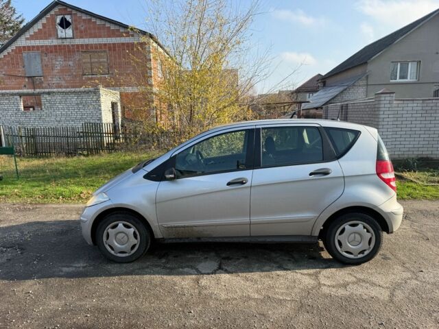 Серый Мерседес А класс, объемом двигателя 1.9 л и пробегом 100 тыс. км за 1950 $, фото 9 на Automoto.ua