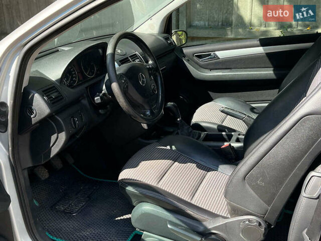Серый Мерседес А класс, объемом двигателя 2 л и пробегом 355 тыс. км за 2980 $, фото 15 на Automoto.ua