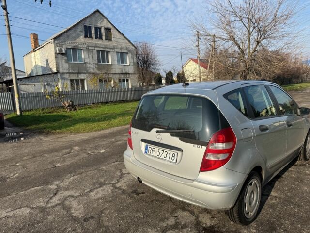 Серый Мерседес А класс, объемом двигателя 1.9 л и пробегом 100 тыс. км за 1950 $, фото 4 на Automoto.ua