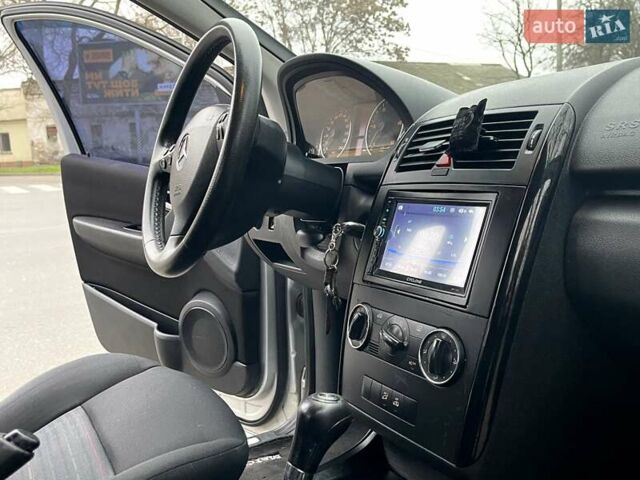 Сірий Мерседес А клас, об'ємом двигуна 1.99 л та пробігом 164 тис. км за 4999 $, фото 23 на Automoto.ua