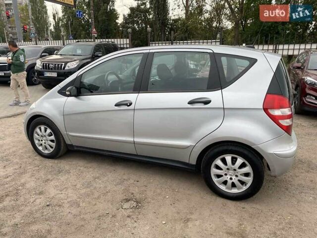 Сірий Мерседес А клас, об'ємом двигуна 2 л та пробігом 330 тис. км за 5500 $, фото 9 на Automoto.ua