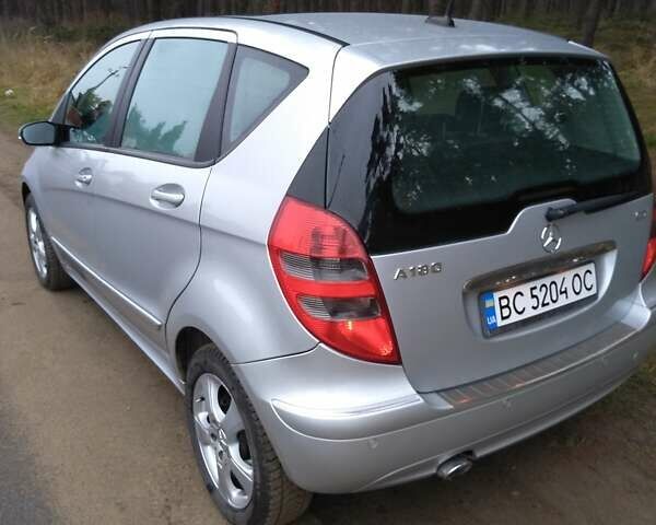 Серый Мерседес А класс, объемом двигателя 2 л и пробегом 242 тыс. км за 5200 $, фото 14 на Automoto.ua