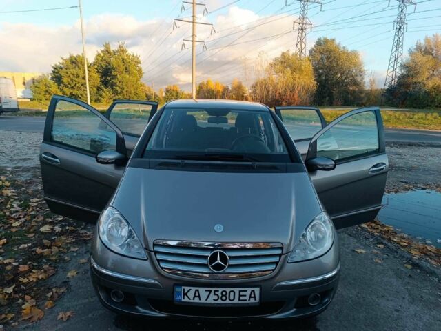 Серый Мерседес А класс, объемом двигателя 1.5 л и пробегом 246 тыс. км за 4300 $, фото 1 на Automoto.ua