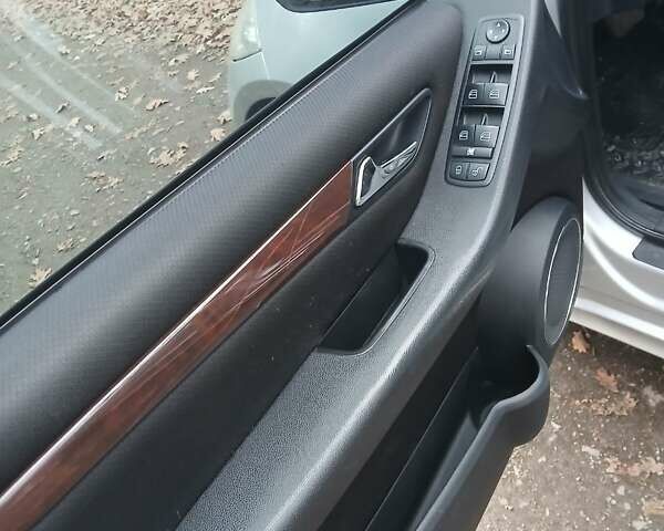 Сірий Мерседес А клас, об'ємом двигуна 1.99 л та пробігом 259 тис. км за 4900 $, фото 8 на Automoto.ua