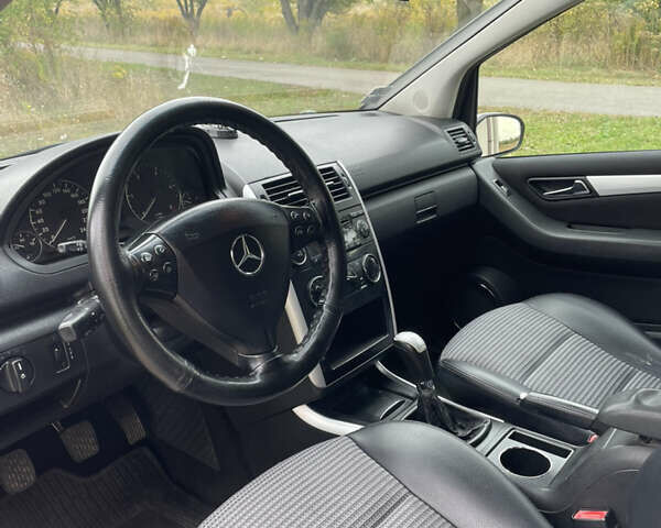 Сірий Мерседес А клас, об'ємом двигуна 2 л та пробігом 284 тис. км за 4800 $, фото 8 на Automoto.ua