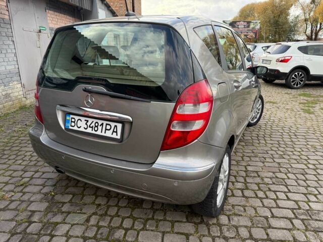 Сірий Мерседес А клас, об'ємом двигуна 2 л та пробігом 230 тис. км за 5200 $, фото 5 на Automoto.ua