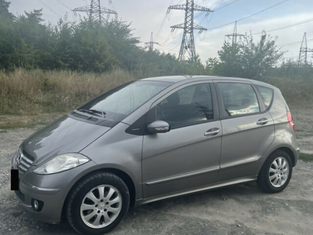 Сірий Мерседес А клас, об'ємом двигуна 1.5 л та пробігом 224 тис. км за 4000 $, фото 2 на Automoto.ua