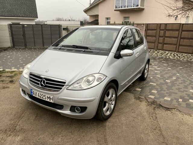 Серый Мерседес А класс, объемом двигателя 2 л и пробегом 235 тыс. км за 5650 $, фото 7 на Automoto.ua