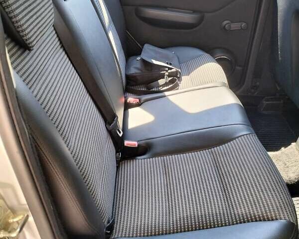 Серый Мерседес А класс, объемом двигателя 1.99 л и пробегом 245 тыс. км за 5500 $, фото 24 на Automoto.ua