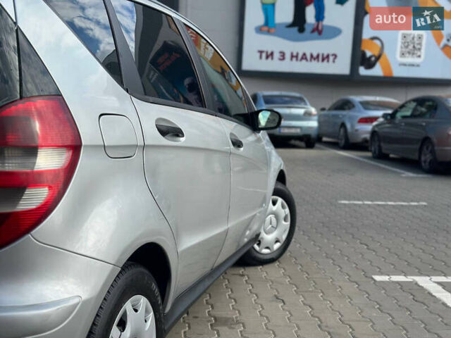 Мерседес А класс 2006 в Одессе на Automoto.ua Серый Мерседес А класс, объемом двигателя 1.99 л и пробегом 360 тыс. км за 3950 $, фото 5 на Automoto.ua