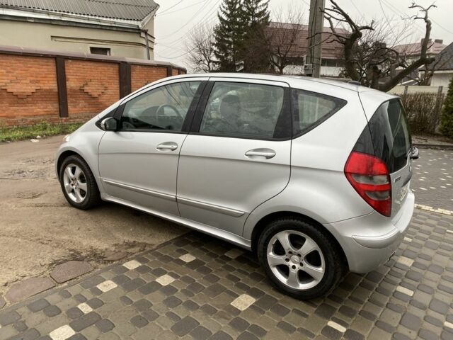 Серый Мерседес А класс, объемом двигателя 2 л и пробегом 235 тыс. км за 5650 $, фото 10 на Automoto.ua