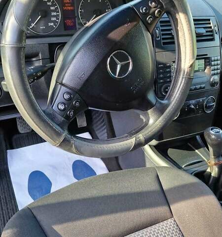 Сірий Мерседес А клас, об'ємом двигуна 1.99 л та пробігом 230 тис. км за 4894 $, фото 11 на Automoto.ua