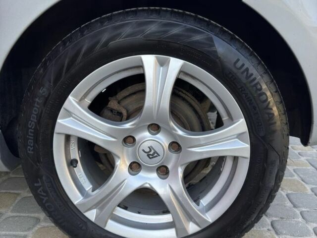 Серый Мерседес А класс, объемом двигателя 1.7 л и пробегом 380 тыс. км за 5500 $, фото 10 на Automoto.ua