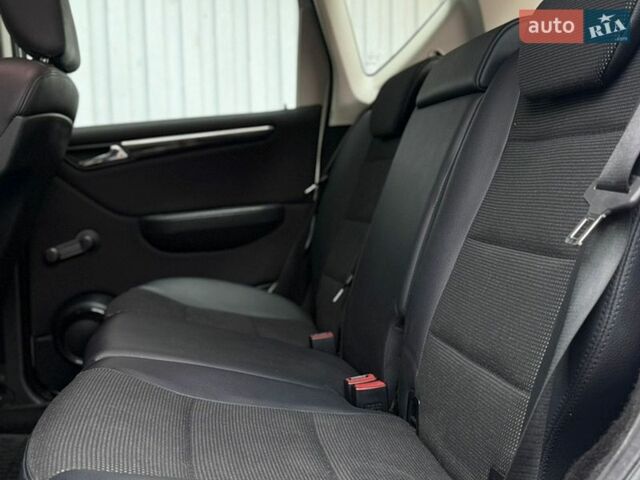 Серый Мерседес А класс, объемом двигателя 1.7 л и пробегом 212 тыс. км за 7200 $, фото 68 на Automoto.ua