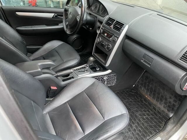 Серый Мерседес А класс, объемом двигателя 2 л и пробегом 235 тыс. км за 5650 $, фото 12 на Automoto.ua