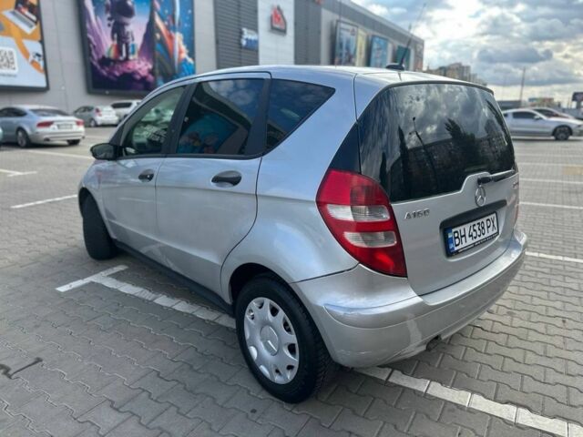 Серый Мерседес А класс, объемом двигателя 2 л и пробегом 360 тыс. км за 3950 $, фото 3 на Automoto.ua