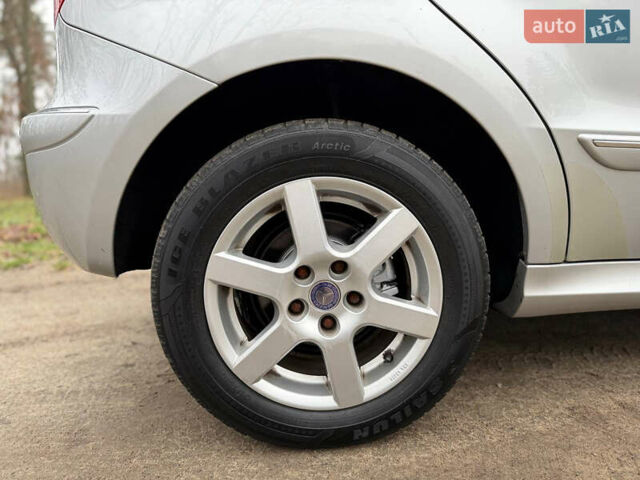 Серый Мерседес А класс, объемом двигателя 2 л и пробегом 187 тыс. км за 5500 $, фото 44 на Automoto.ua