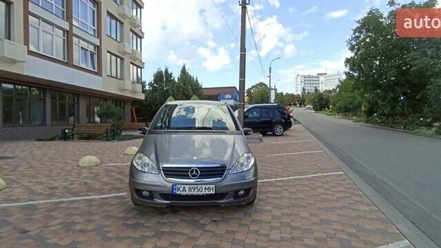 Серый Мерседес А класс, объемом двигателя 1.7 л и пробегом 150 тыс. км за 6000 $, фото 15 на Automoto.ua