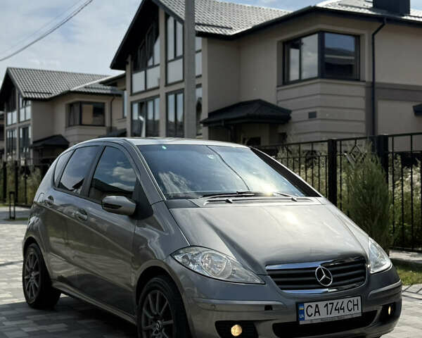 Серый Мерседес А класс, объемом двигателя 1.5 л и пробегом 296 тыс. км за 6999 $, фото 2 на Automoto.ua