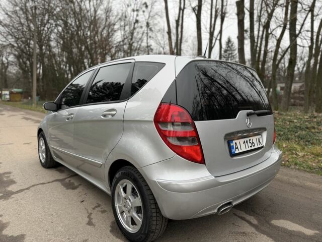 Серый Мерседес А класс, объемом двигателя 2 л и пробегом 185 тыс. км за 5500 $, фото 5 на Automoto.ua